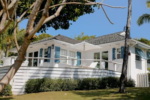 High Tide — corner deck view