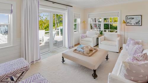 Low Tide living area 12